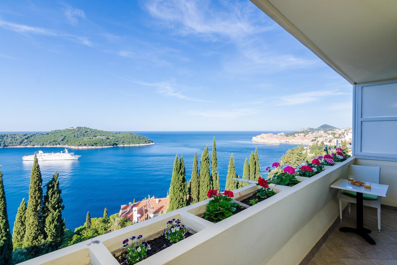 Deluxe Sunset Room, View Of The Old Town Dubrovnik Exterior photo