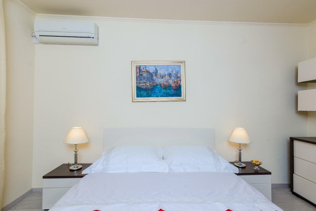 Deluxe Sunset Room, View Of The Old Town Dubrovnik Exterior photo